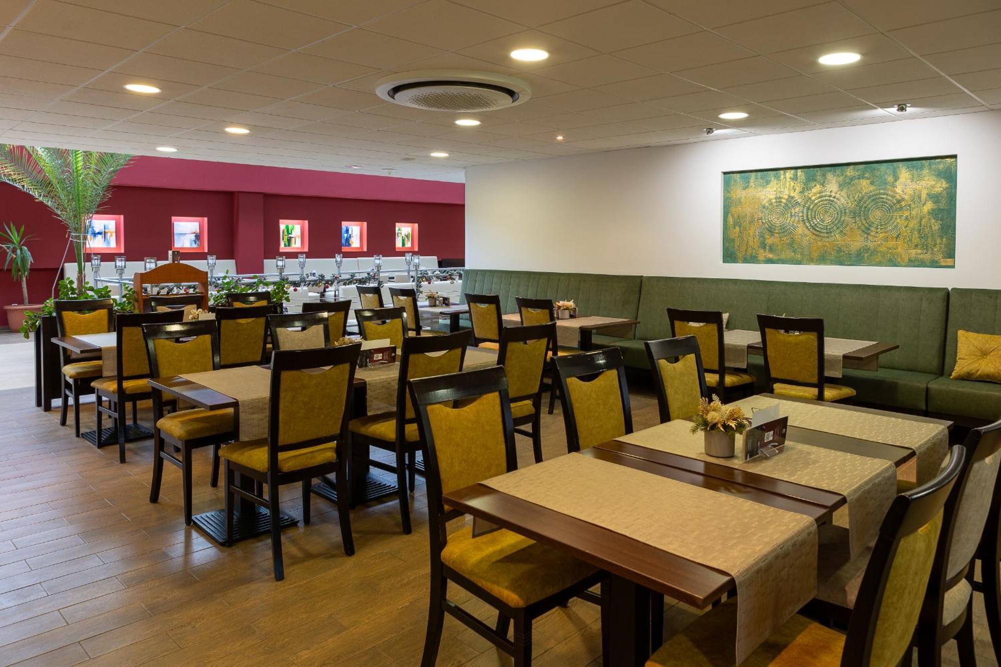 זלקרוס Art Hotel Superior מראה חיצוני תמונה