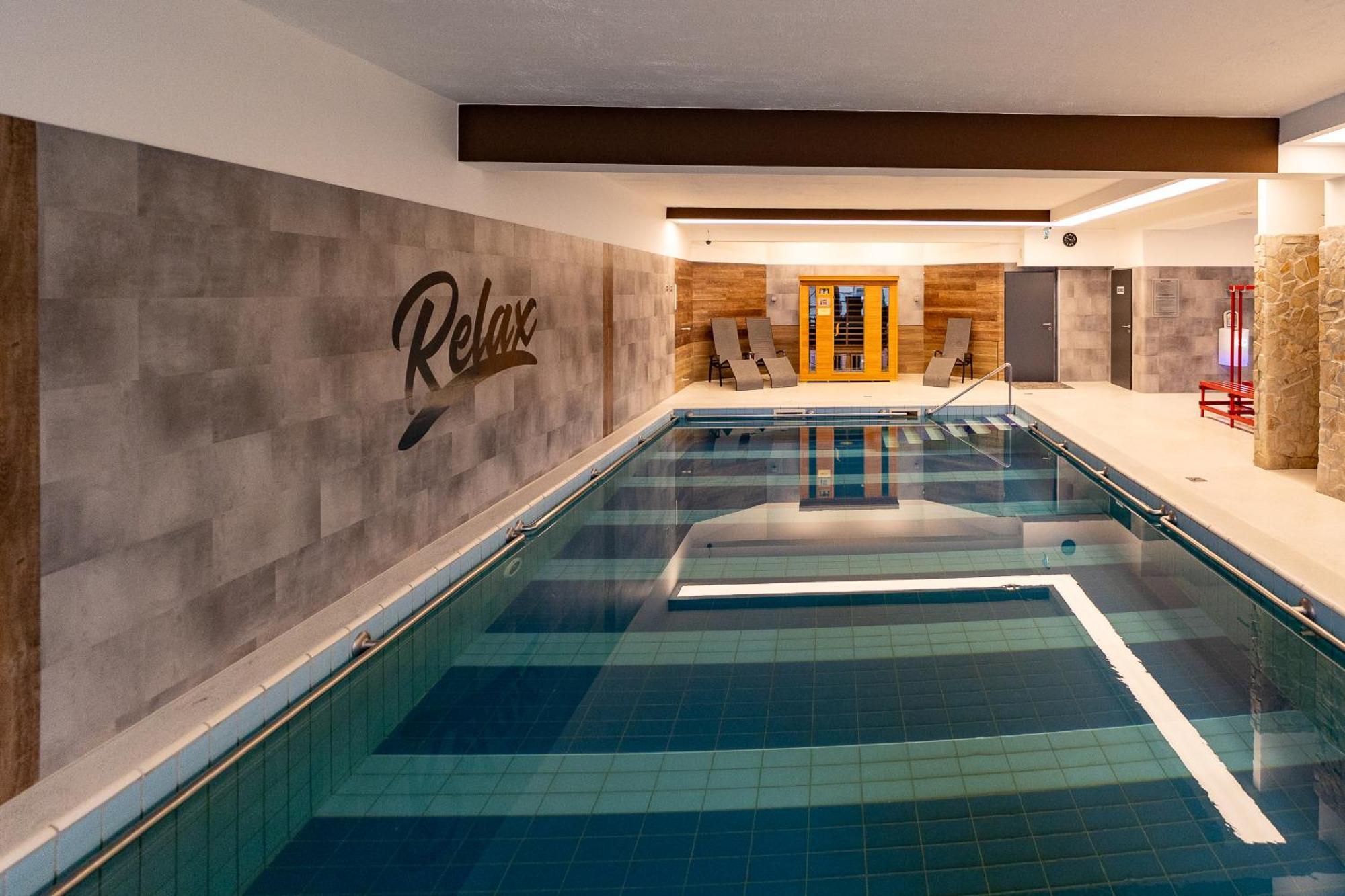 זלקרוס Art Hotel Superior מראה חיצוני תמונה