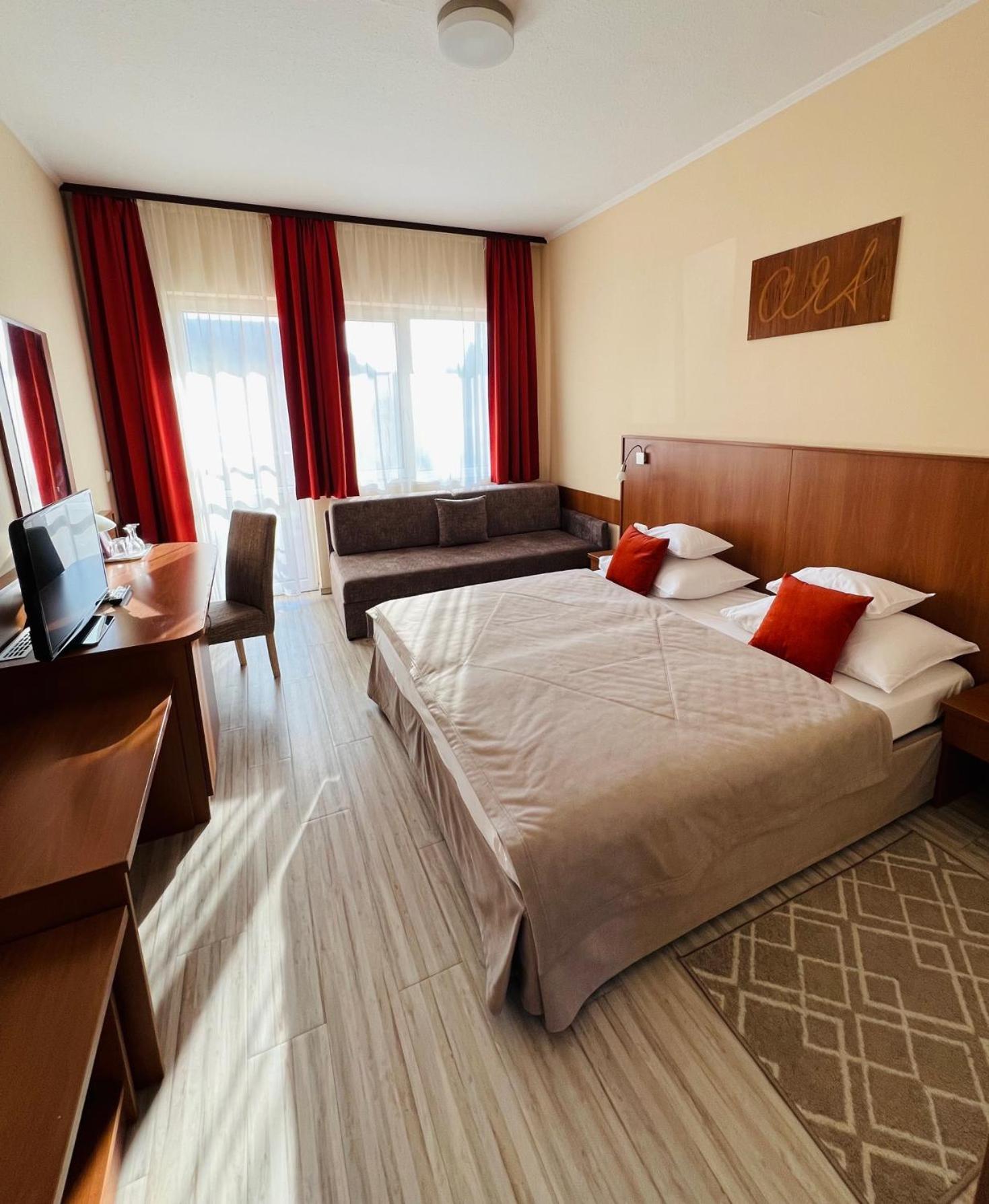 זלקרוס Art Hotel Superior מראה חיצוני תמונה